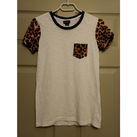 Top - Picture 2 of 2